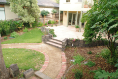 Surrey-Hills-Red-Brick-path-edging